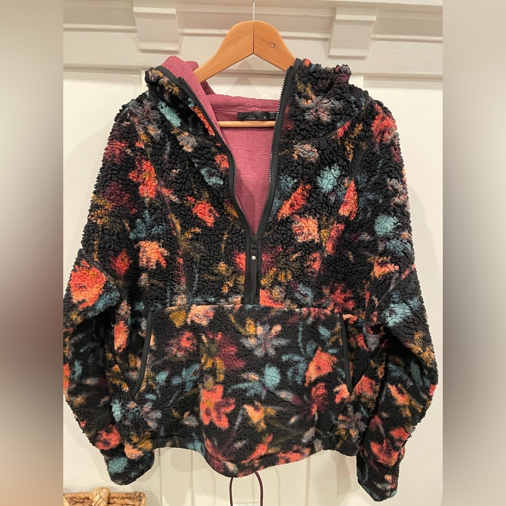 Prana hooded fleece size M